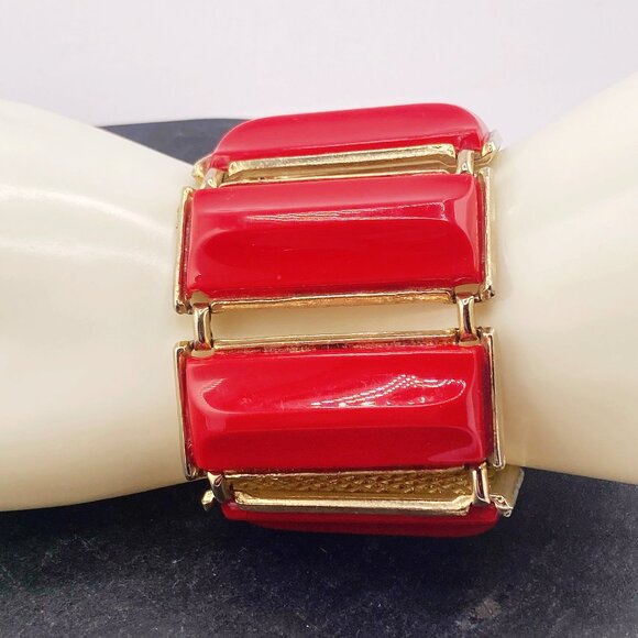 VINTAGE Molded red plastic and silvery gold tone metal panel bracelet 1950s - Picture 4 of 9